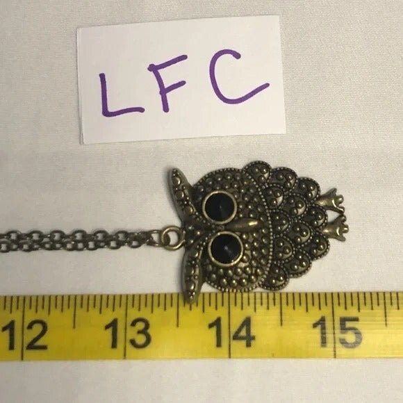 Owl Pendant on Antiqued Gold / Bronze Chain - Picture 4 of 5